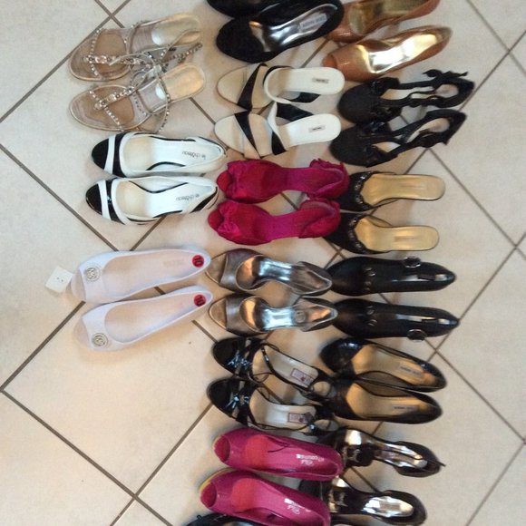 Brand New Steve Madden Black Satin Platform Pumps - Picture 1 of 4